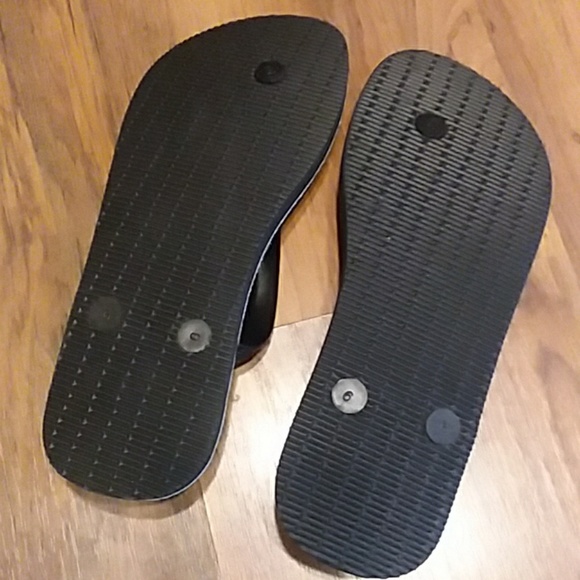 Flip Flops - Picture 2 of 2
